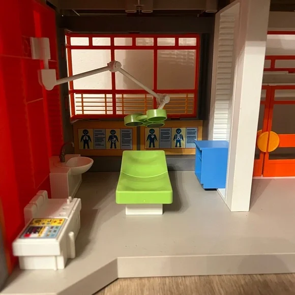 Play mobile hospital set - Picture 4 of 8